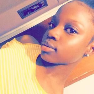 Meet your Posher, Deneicia